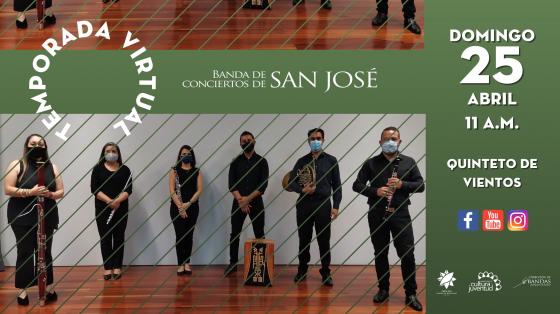 Fotografía con integrantes de la Banda de Conciertos de San José 