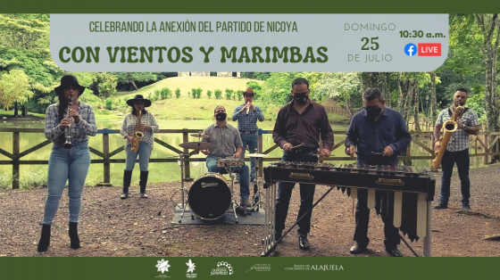 Músicos de la Banda de Alajuela con ropa guanacasteca