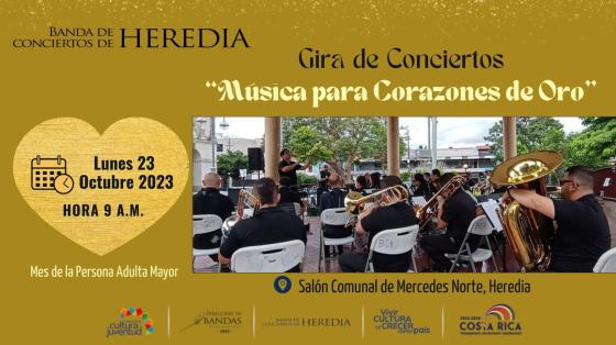 Banda de Conciertos de Heredia tocando en el quiosco del parque central Nicolás Ulloa