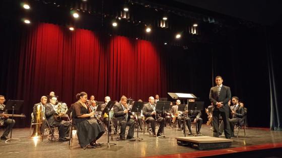 Foto de la BCG en una sala de teatro