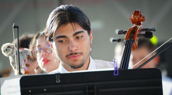 Dylan Monge Cordero es estudiante del Sistema Nacional de Educación Musical (SiNEM) en la sede de Frailes, Desamparados