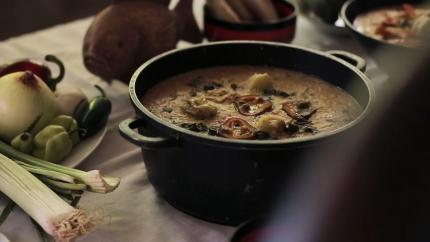 Fotografía: Captura del audiovisual “Recetario de cocina tradicional de Villarreal de Tamarindo en Santa Cruz, Guanacaste”. 