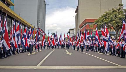 Celebración de la independencia en la Avenida Segunda, San José. Fotografía: Marco Díaz, 2019.