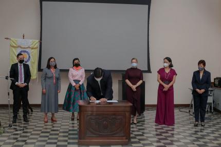 Benemeritazgo reconoce aporte del colectivo a lucha por reivindicaciones de las mujeres, como derecho al voto, hecho histórico que marcó la política nacional Benemeritazgo reconoce aporte del colectivo a lucha por reivindicaciones de las mujeres, como derecho al voto, hecho histórico que marcó la política nacional