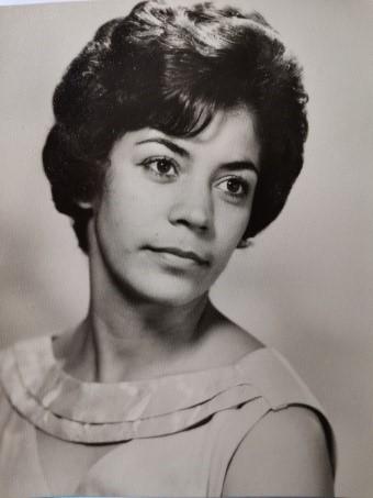 Esperanza Castrillo Rovira (Liberia, 28 de marzo de 1936 – 1 noviembre de 2020), década de 1960, cortesía de la familia Castrillo Mairena. 