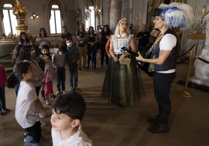 Personajes contarán historia del Teatro Nacional a niños y  niñas en visitas guiadas