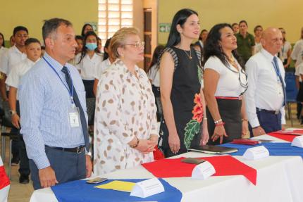 Comitiva ministerial y Presidencial Escuela El Carmen Puntarenas 