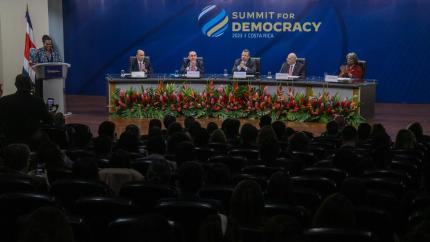 Evento principal que cerró cuatro días de intensas actividades y debates en la II Cumbre por la Democracia