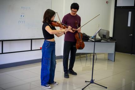 Iniciativa permitirá a estudiantes del Sistema Nacional de Educación Musical (SiNEM) recibir clases maestras con músicos destacados de la Orquesta Sinfónica Nacional de Costa Rica y la Dirección de Bandas