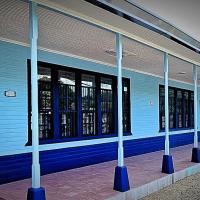 La Escuela Andrés Briceño Acevedo, ubicada en Nicoya, Guanacaste, resultó ganadora en la edición 2017 del certamen “Salvemos nuestro patrimonio histórico-arquitectónico. El Centro de Patrimonio entregó a la comunidad la escuela restaurada, el 23 de agosto de 2018. Foto: Centro de Patrimonio.