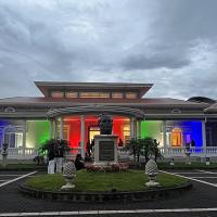 Edificios de instituciones públicas, así como diversos espacios de las ciudades guanacastecas, lucen iluminaciones en celebración de la fiesta nacional por el Bicentenario de la Anexión del Partido de Nicoya a Costa Rica