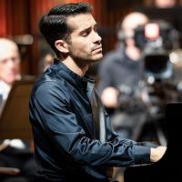 El pianista español Juan Pérez Floristán, participa como solista invitado en el I Concierto de la Temporada Oficial 2025, de la Orquesta Sinfónica Nacional de Costa Rica.