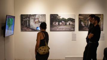 Exposición de fotografías documentales sobre el proyecto de recuperación de los dibujos de las paredes del antiguo Centro Penal de San Lucas.