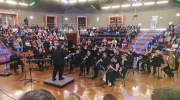 músicos de la banda de cartago en el anfiteatro municipal de cartago