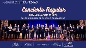 Músicos en el Teatro Nacional con fondo azul