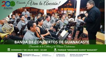 Foto de la Banda de Guanacaste tocando en un quiosco